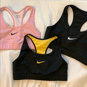3 Nike sports bras S